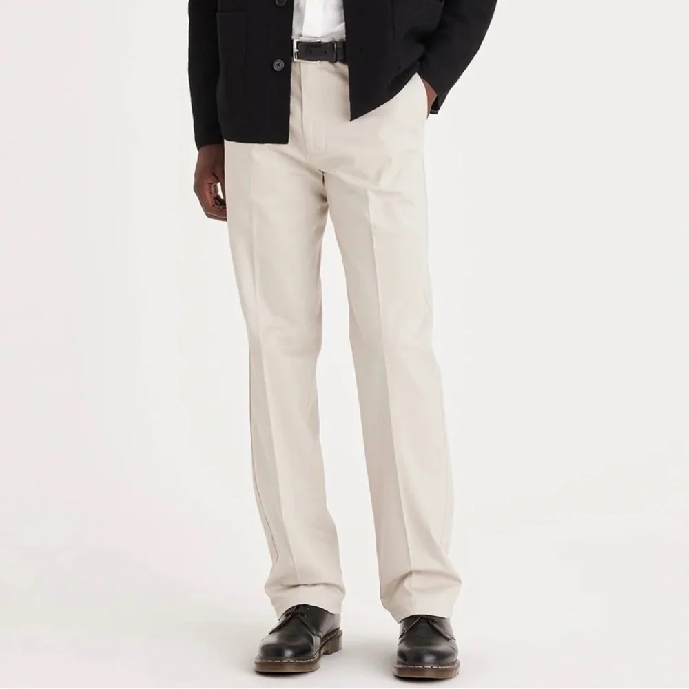 Dockers Straight Fit‎ Khakis